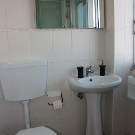 Castle View Mouraria - 6 Persons Apartment