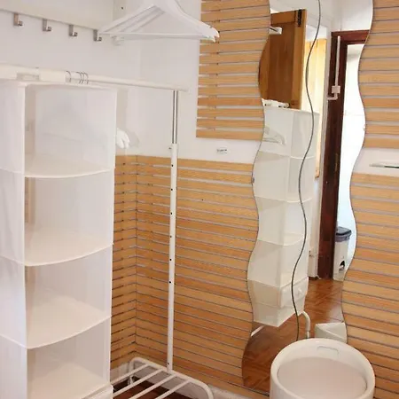 Castle View Mouraria - 6 Persons Apartment Lissabon